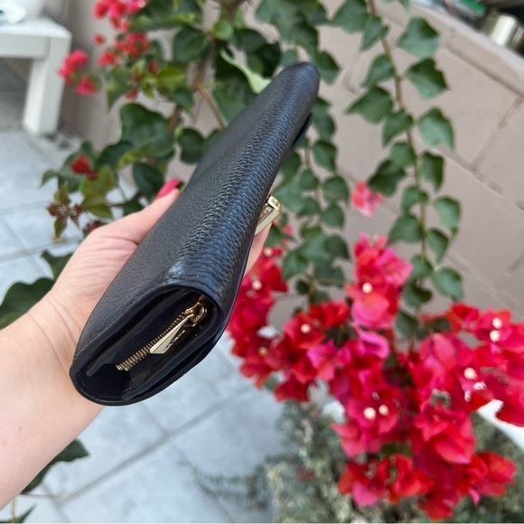 Michael Kors Sullivan Black Bifold Wallet - Picture 7 of 11